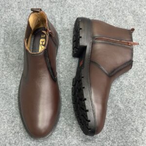 classic brown leather chelsea boots – minimalist elegance